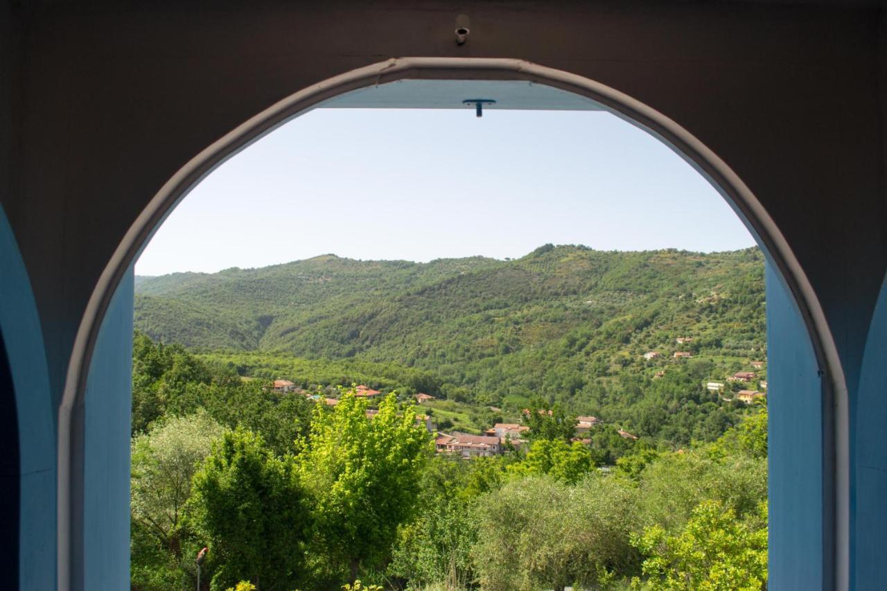 Benvenuti Nel Sud Bed & Breakfast Sessa Cilento Exterior photo